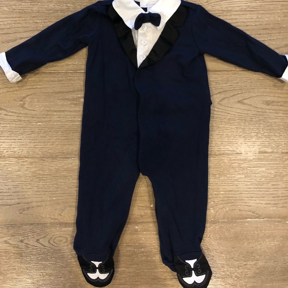 Tuxedo footie